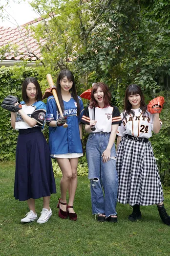 牧野真莉愛、竹内朱莉、広瀬彩海、谷本安美がまたまた野球トーク!【ハロプロ誕生20周年記念連載】