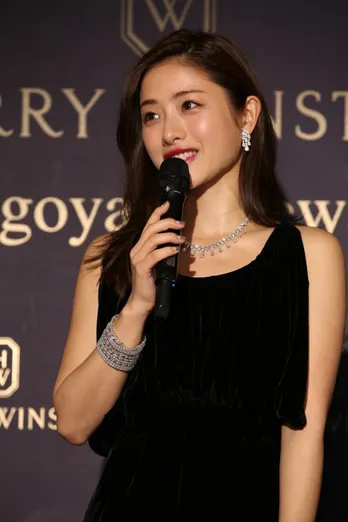 石原さとみの着物姿が「まさに高嶺の花!」と話題!美しすぎる…