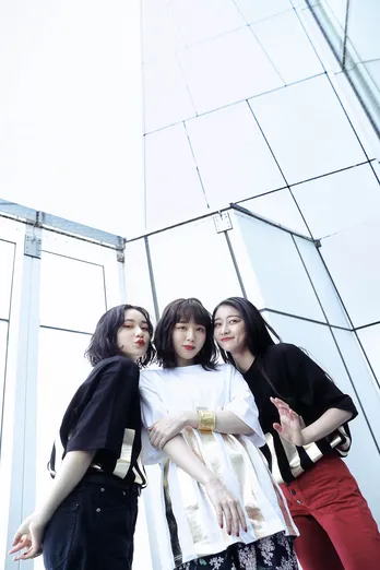 アンジュルム、韓流アイドルに負けないパフォーマンスを宣言!