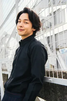 注目度急上昇中の中村倫也「若いころはカッコいいと言われたかったけど…」