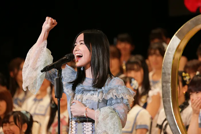 【写真を見る】SKE48の最新シングルでセンターを務める松井珠理奈が、「AKB48 53rdシングル 世界選抜総選挙」でもセンターを目指す