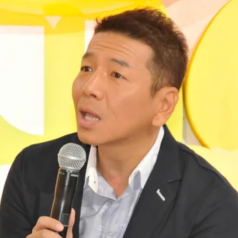 上田晋也、大物俳優のカツラカミングアウトに「うそかーい!!」