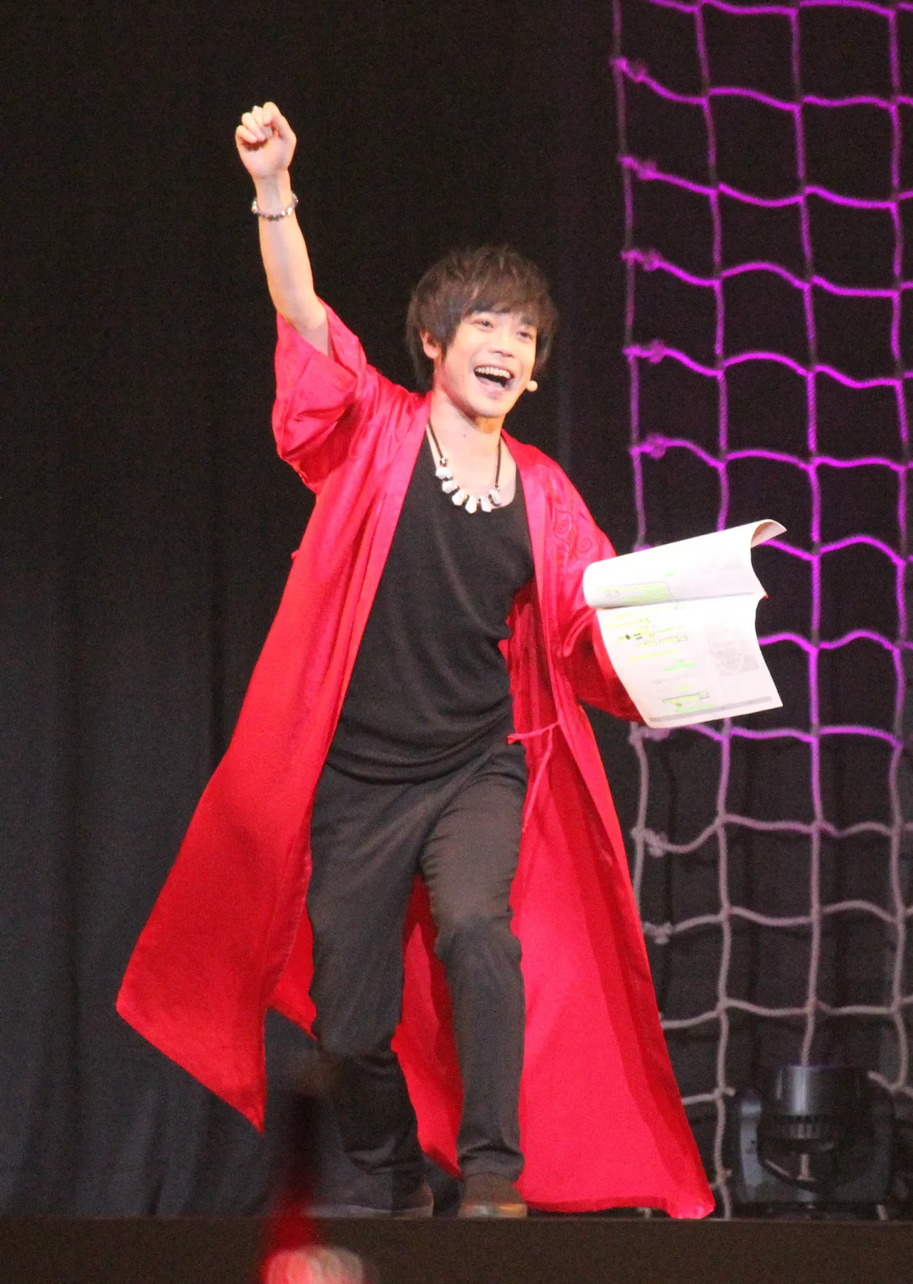 劇中、ゲストキャラクターで登場した鈴木千尋。キャラと言ってもほとんど声優・鈴木千尋状態で、本物ボイスにファンは大興奮！