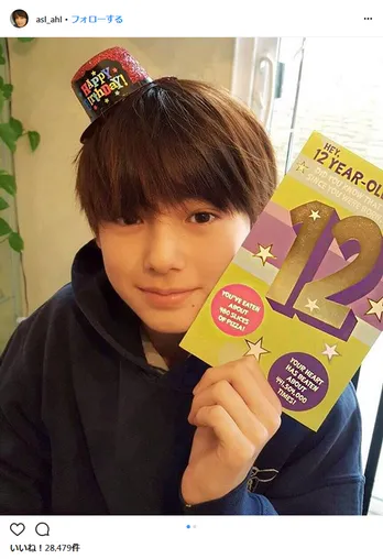 世界的イケメン翔くん、花晴れパーカーで夏休み突入!