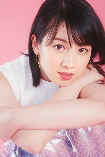 桜庭ななみ、「焼肉ドラゴン」での取っ組み合いのケンカシーンに「全力で感情をぶつけました」