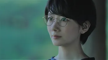 メガネ姿の波瑠が“行ってみたかった”京都の名所を巡る