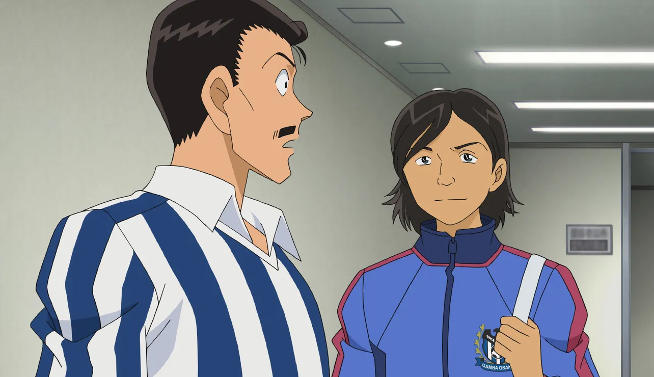 【写真を見る】小五郎たちと遠藤選手がご対面！　コナンに明かした「シュートのコツ」とは？