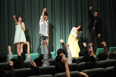 花澤が「文学少女」イベント恒例の「わたしが“文学少女”だー！」と力いっぱい叫び、締めくくった