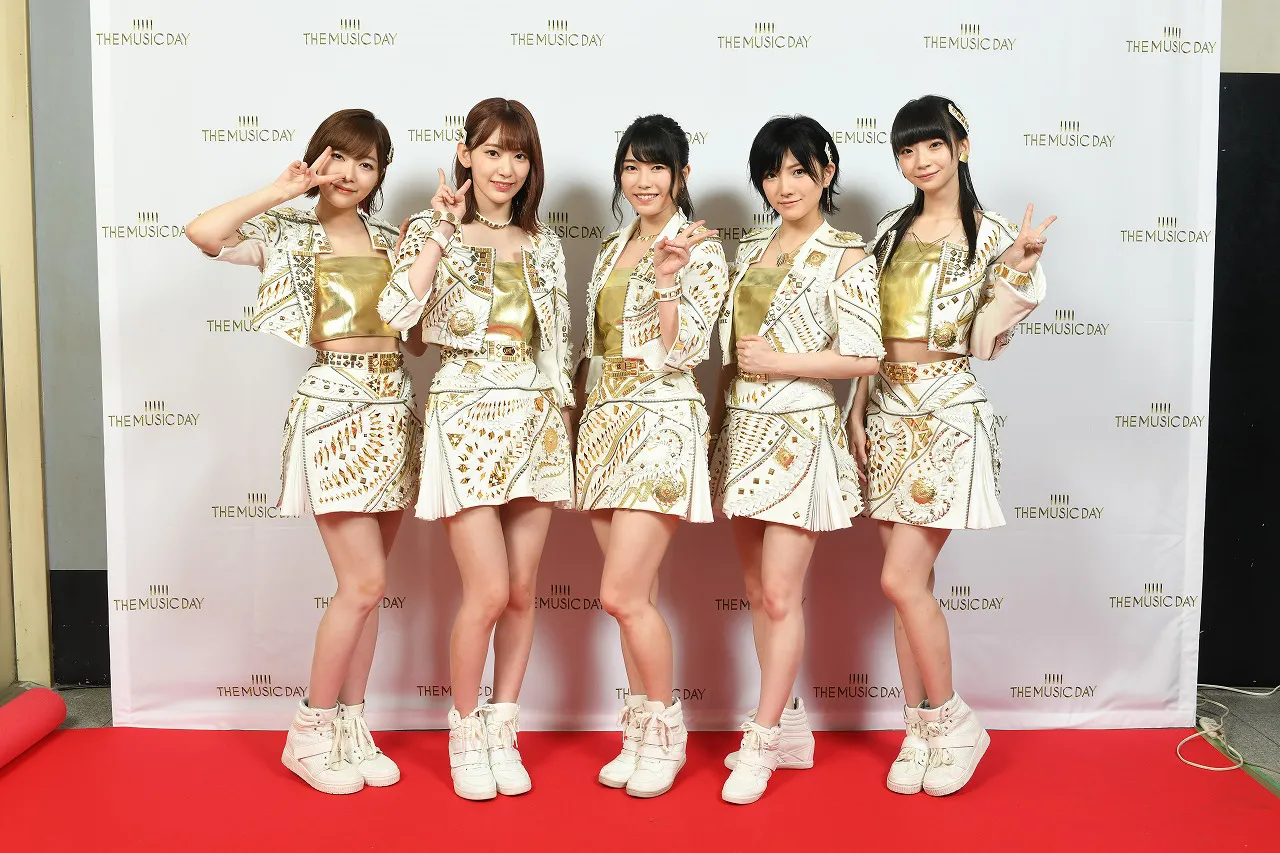 「THE MUSIC DAY 2018ー」 裏配信に登場したAKB48の指原莉乃、宮脇咲良、横山由依、岡田奈々、荻野由佳(写真左から)