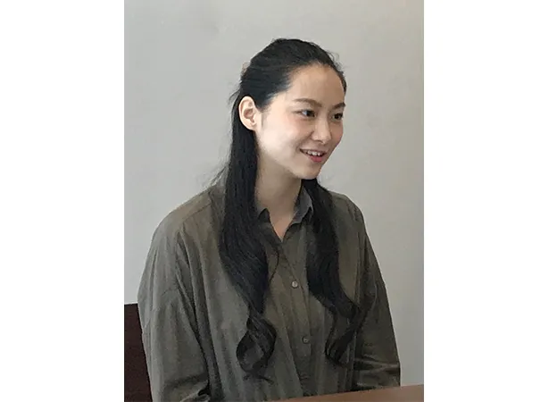 バチェラー ジャパン 出演女優 右手愛美の劇団が 女の感情が丸分かり な恋愛劇を上演 新婚さんは無料 Webザテレビジョン