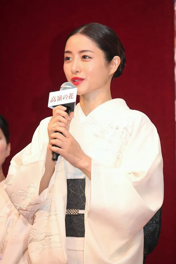 画像 石原さとみが美しすぎる と放送前から話題沸騰 注目ドラマ 高嶺の花 今夜スタート 22 29 Webザテレビジョン