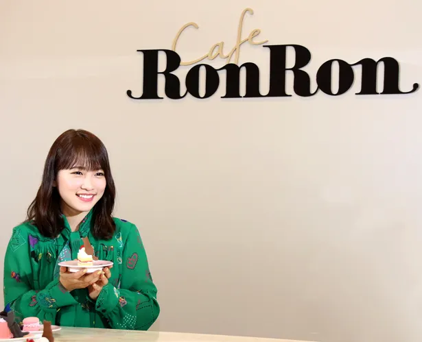 川栄李奈は「MAISON ABLE Cafe Ron Ron」の最初の客となった