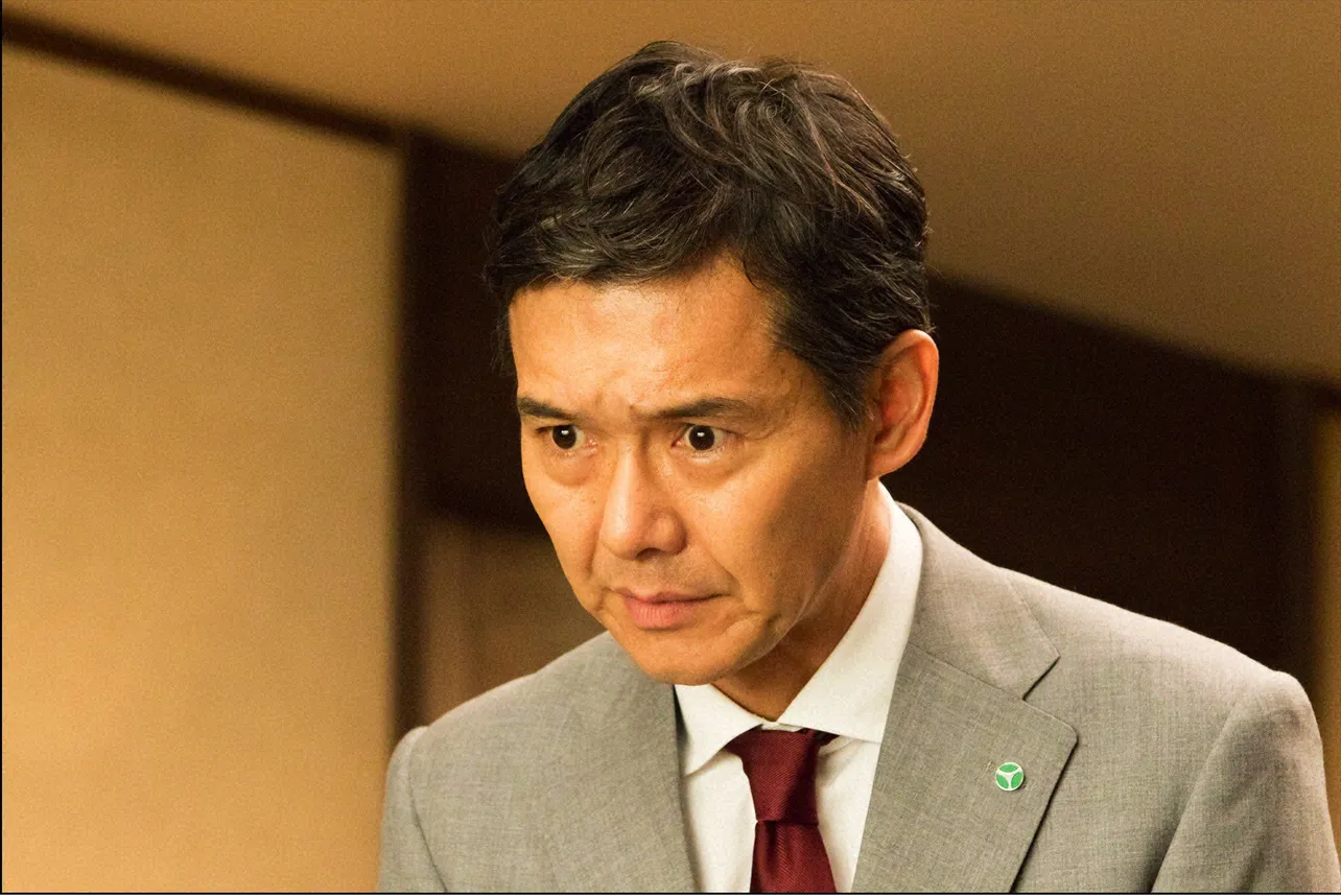 渡部篤郎が演じるのは、三葉銀行・資産流動化開発室の室長である芝野健夫