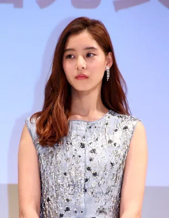 新木優子、93年組美女3人のキュートな“デコ出し”姿に「かわいさ殿堂入り」