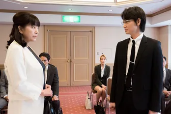 かたせ梨乃「綾野剛さんはナイーブでジェントルマン」“ハゲタカ”の敵役に