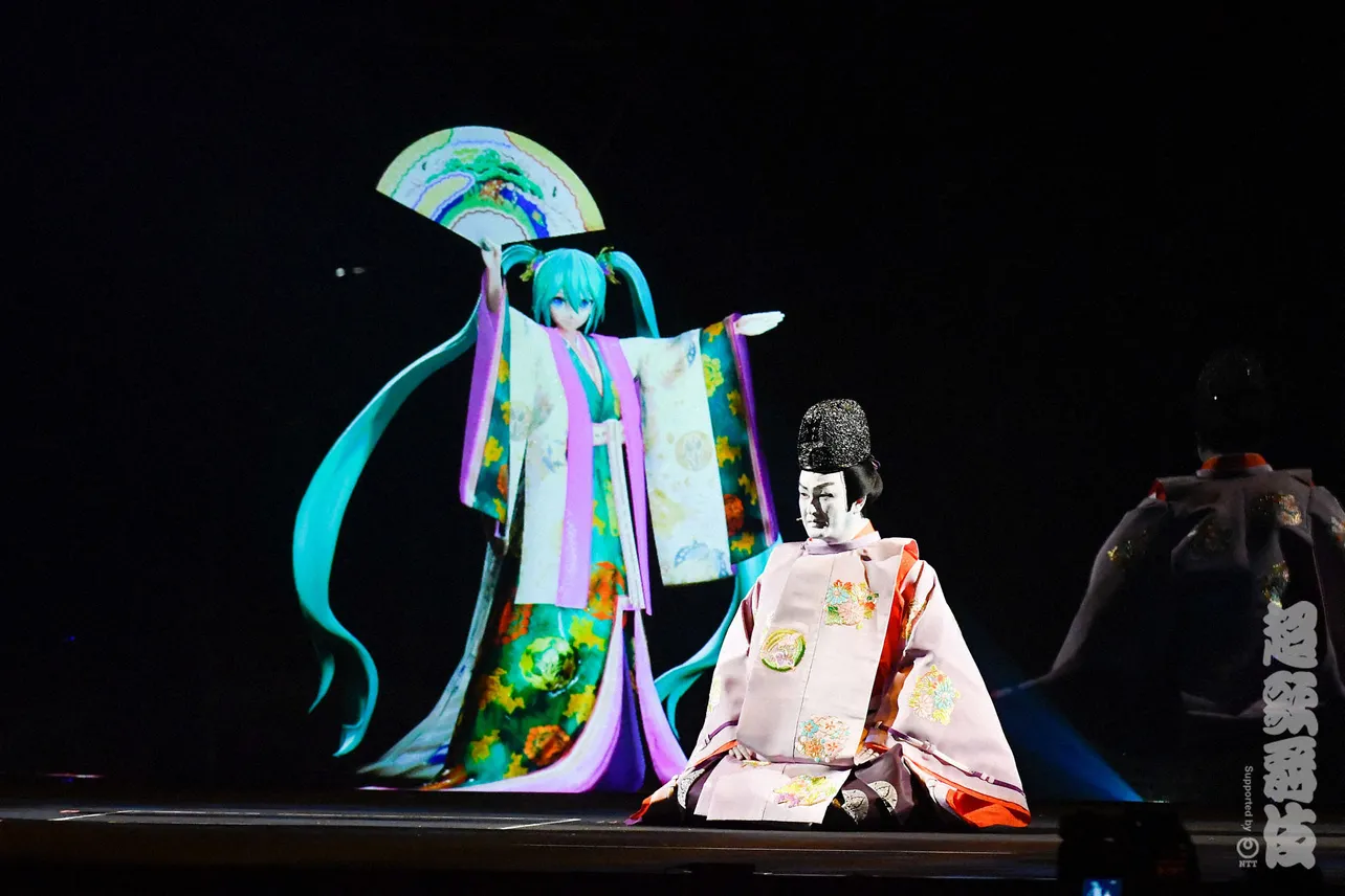 【写真を見る】超歌舞伎でしか見れない！　初音ミクと中村獅童の激レアショット