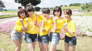 Love Cocchi、“乳しぼり”や“モノボケ”でバトル! 初の冠番組が放送