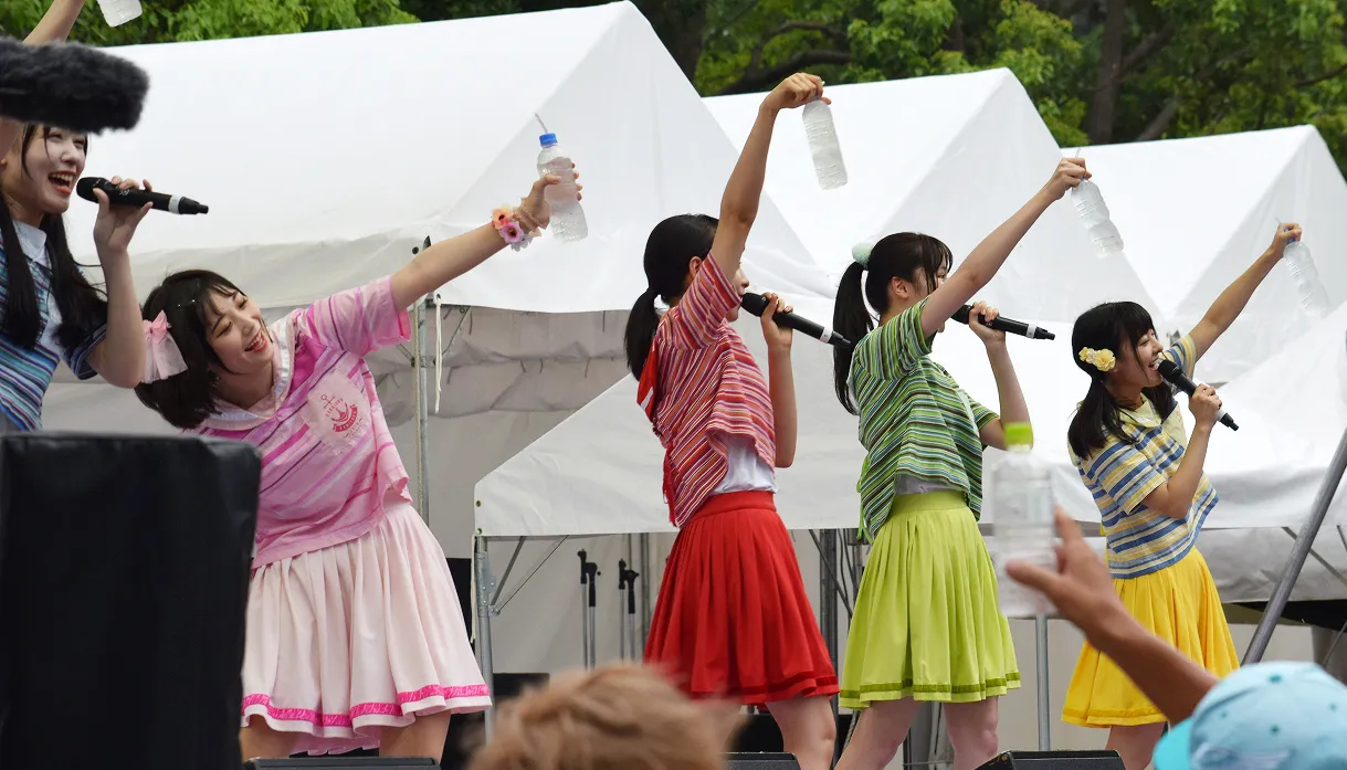 画像 原宿発の美少女ユニット 神宿 超攻撃的なセトリ でファンを魅了 Tif 13 25 Webザテレビジョン