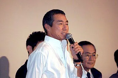 「警察庁長官官房審議官・警視監です」と舌をかみそうな長い役職名を語った柳葉敏郎