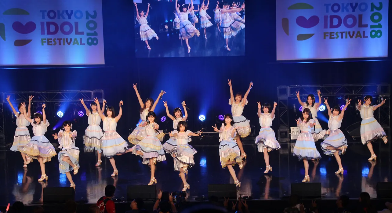 【写真を見る】ゆきりんの神セトリで大熱狂！ ビジュアルも最高クラスの「AKB48 TIF2018選抜」ライブ写真