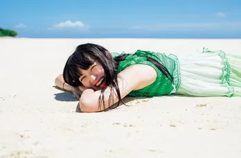 エビ中 柏木ひなた、2nd写真集は笑顔が満載「目に焼き付けて」