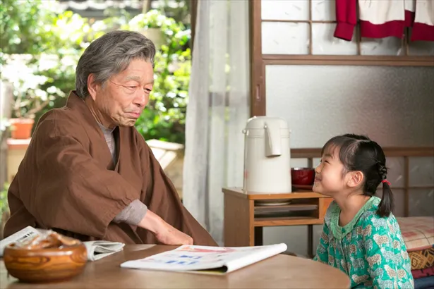 仙吉に、パパへの思いを語る花野