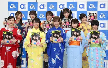 浅川梨奈“絶口調”「下着を着けてない」先輩・大原優乃のことは“愛でまわす”