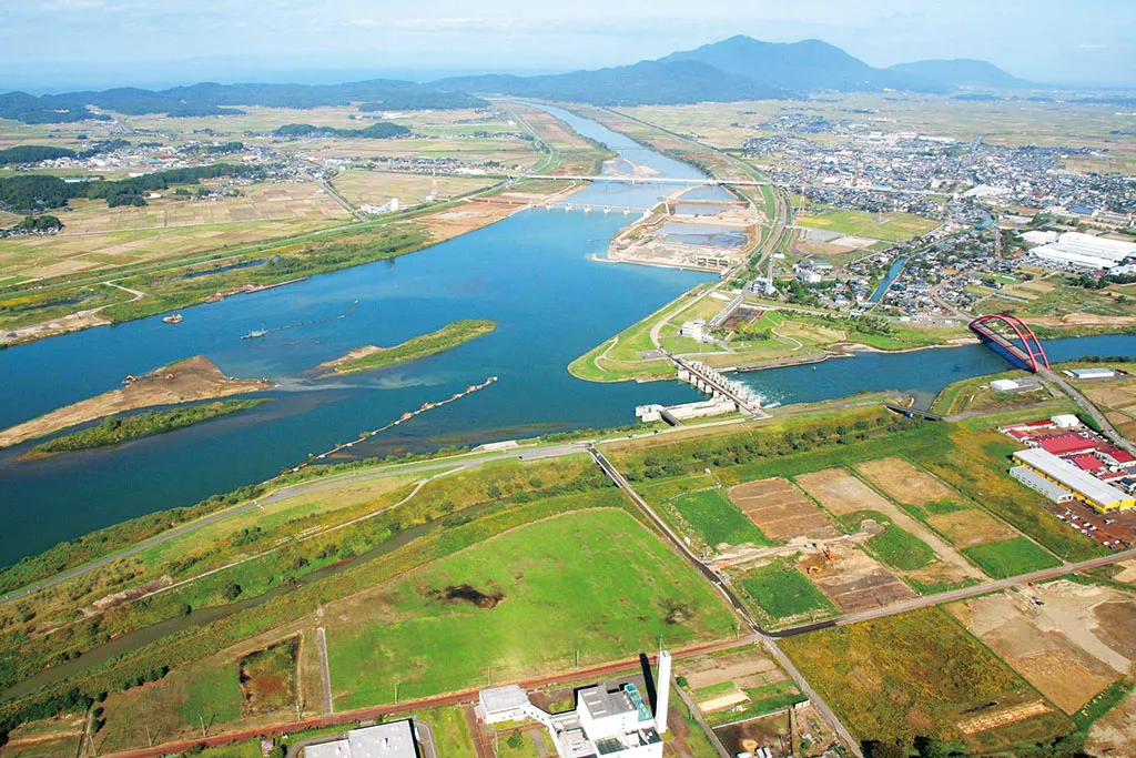 【写真を見る】ロケ地となる新潟県燕市