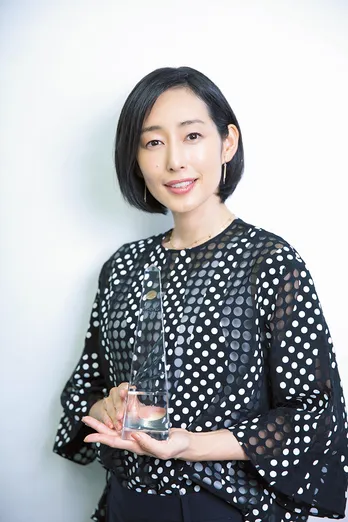 助演女優賞は木村多江！ 薄幸キャラは脱却!?『最後は“アナコンダ”とまで言われるようになりました』【ドラマアカデミー賞】