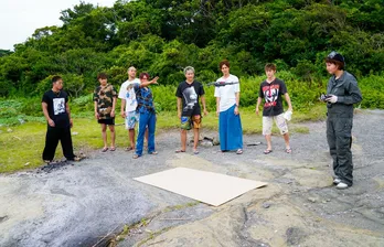 GENERATIONS、初めてのドローン操縦に大興奮「面白い!」