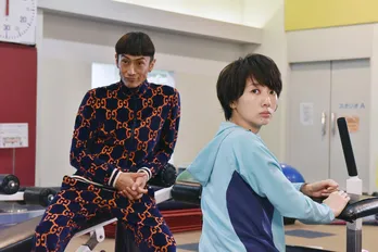 ドキドキ初デート! 波瑠が吉沢亮のためにボディーメークを実施