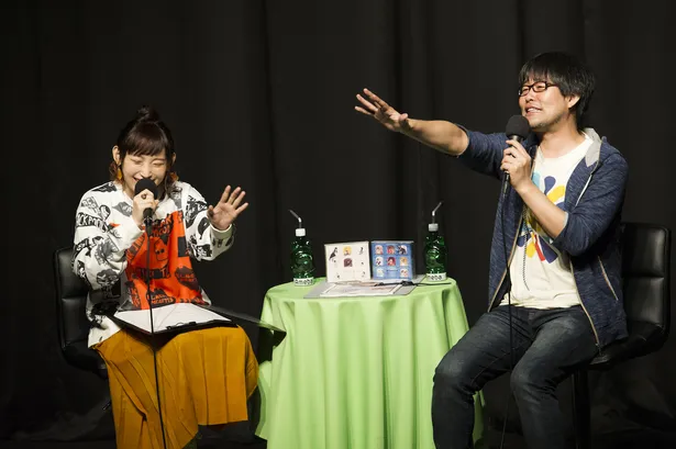 南條愛乃（写真左）のラジオ公開収録イベント。ゲストの鷲崎健（同右）