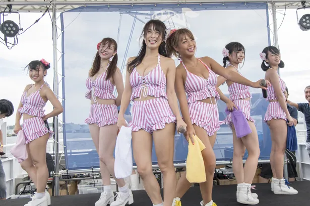 アイドルイベント「CRUISING PREMIUM LIVE!!! ～全組水着総出演～」に出演したsherbet