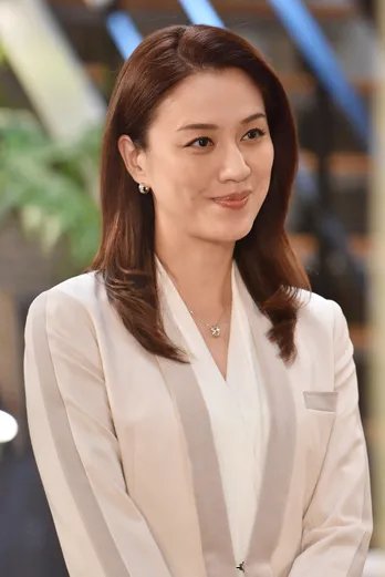 遼河はるひ、不敵な笑みで糾弾! “修羅場”に「こっわ~!」「迫力すごい…!」の声