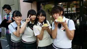 SKE48・山内鈴蘭&上村亜柚香が“わらしべ長者”企画で巨乳美女捜し!?