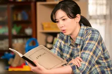 <半分、青い。>“ボディコン”佐藤江梨子が再登場!視聴者「さすがのくびれ…!!」