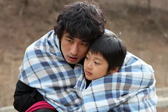 “親子の絆(きずな)”をテーマにした日韓共同制作ドラマ3作品を、テレビ朝日系の日曜ナイトドラマ枠で放送!