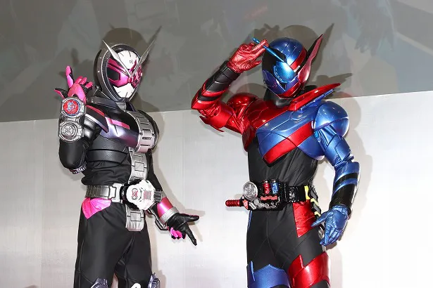 仮面ライダージオウと仮面ライダービルドも登場