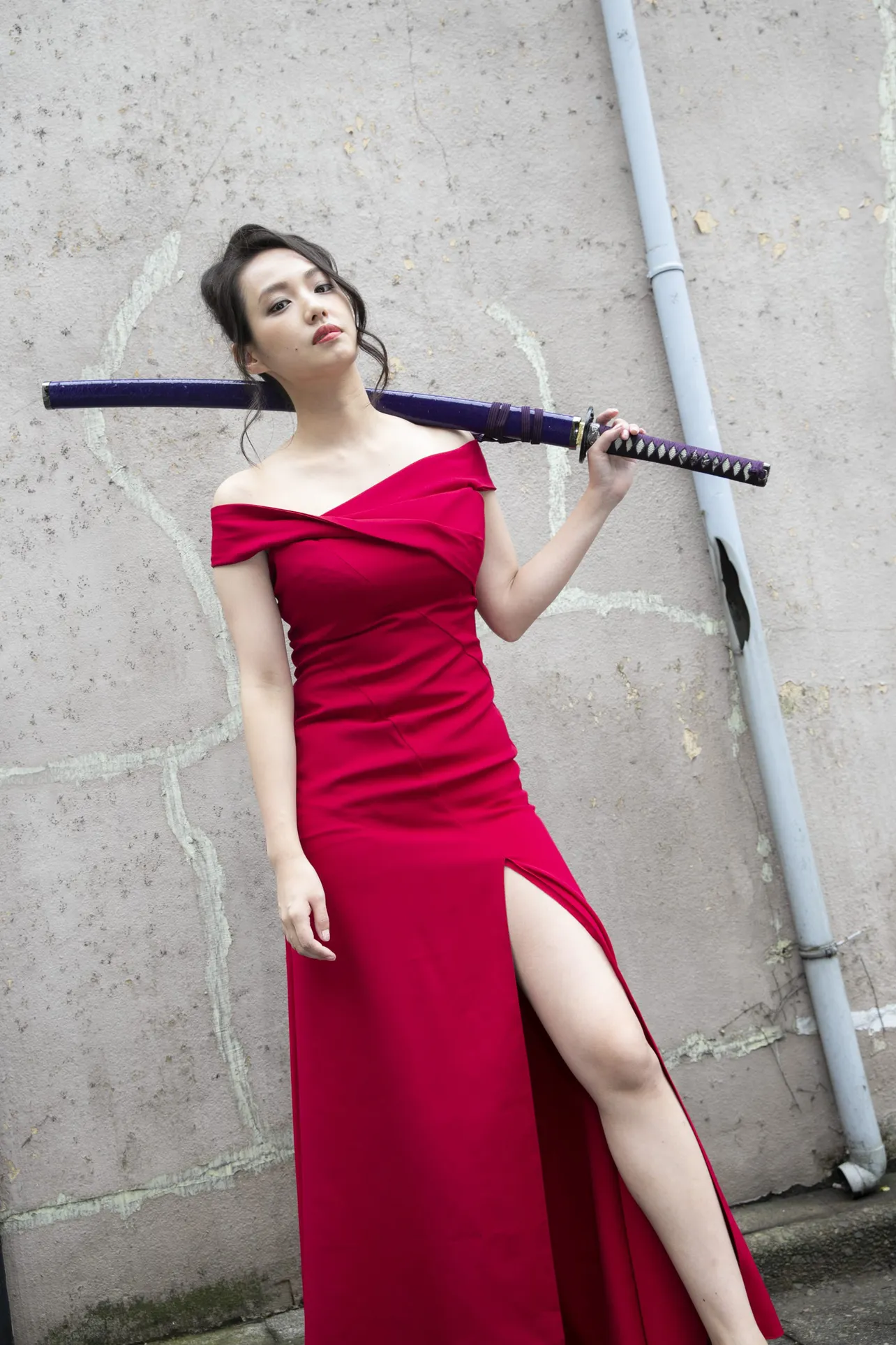 【最高傑作！】美しくなびく髪と共に〜赤いドレスの女性〜 最高傑作！】美しくなびく髪と共に〜赤いドレスの女性〜 赤いドレスの女性