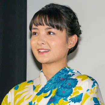 葵わかな&恒松祐里、おそろいのキャップ姿に「美人過ぎて惚れた」