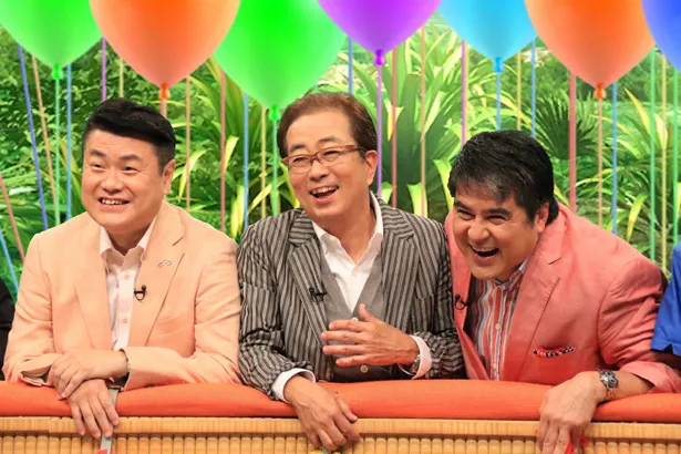 「有名人パパチーム」の菅生新、大和田獏、永島昭浩(写真左から)