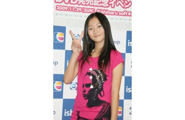 13歳当時の工藤綾乃　2009年DVD発売イベントにて
