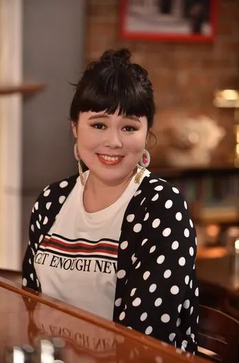 ブルゾンちえみ「やっぱり女子って占い好きなんだな」波瑠らと“女子会”を開催中!?