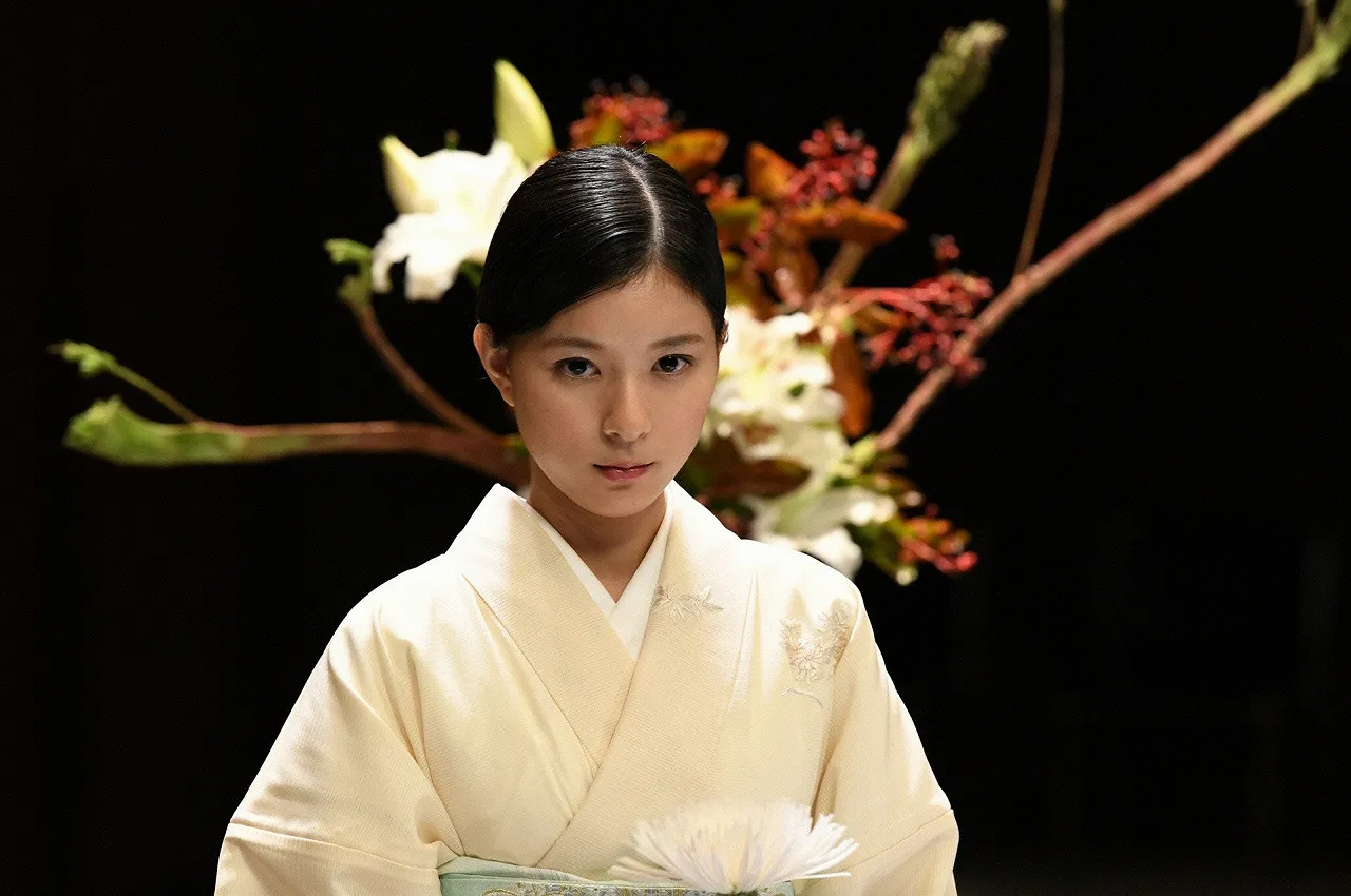 「高嶺の花」で月島ななを演じる芳根京子