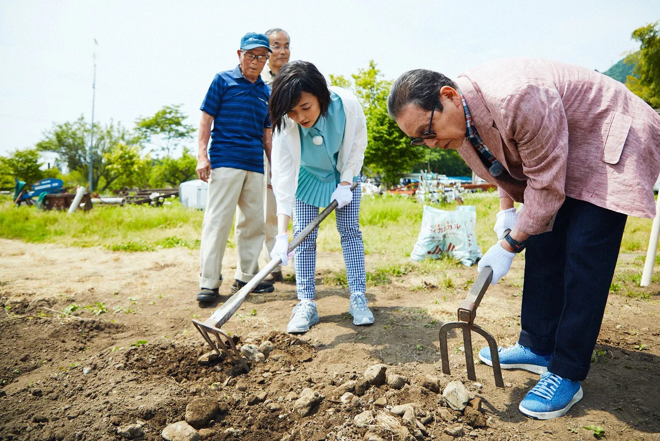 石ころだらけの土地にタモリもびっくり