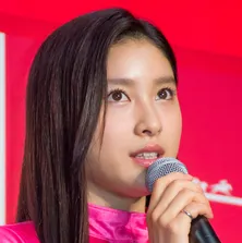 土屋太鳳、大先輩からのビデオメッセージに涙