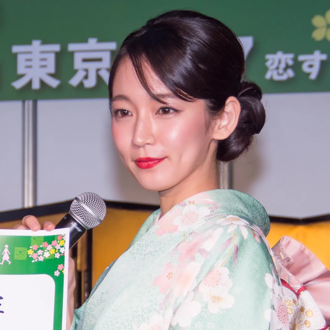 【写真を見る】数々の発言に対し、TOKIOから絶賛された吉岡里帆