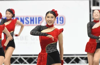 土屋太鳳、新木優子の“美人姉妹”2ショットが話題!「最高の姉妹!!」<チア☆ダン>