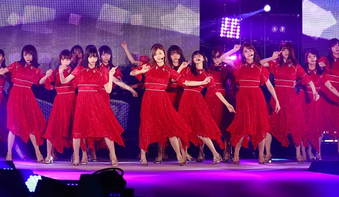 乃木坂46が、GirlsAwardのライブステージに出演した 