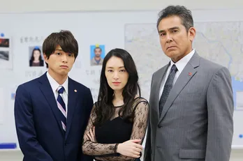 栗山千明の目力に対し、相棒・白洲迅は「顔の筋肉総動員」!?